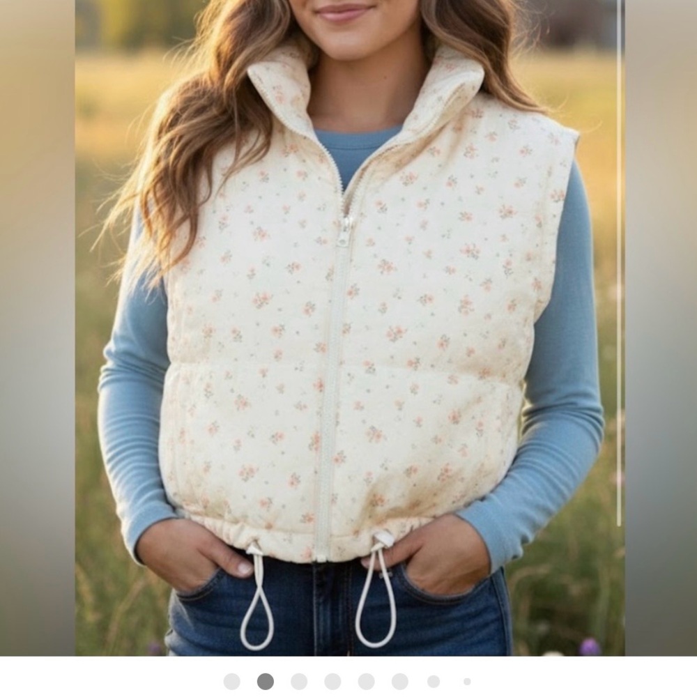 Thread & Supply Cream off white Quilted Puffer Vest floral with pockets S NWT - Picture 2 of 12